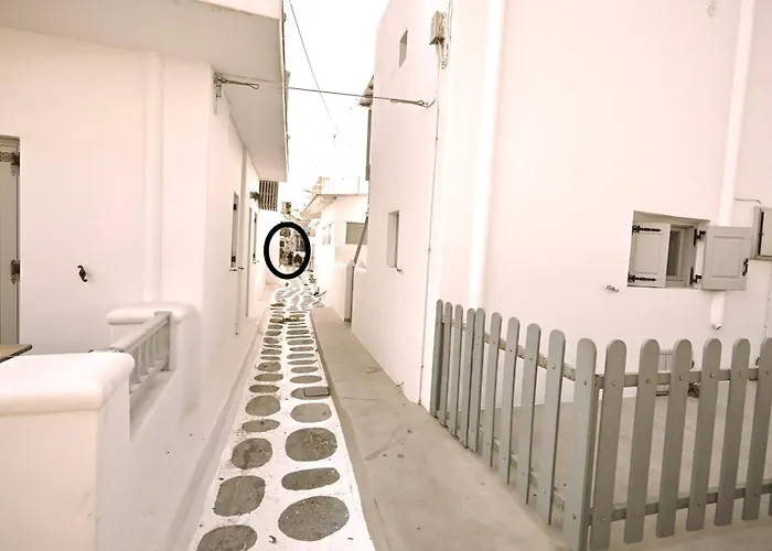 Nyaraló Elenitas Studio, Steps To The Windmills, Fabrika & Little Venice Mykonos Town